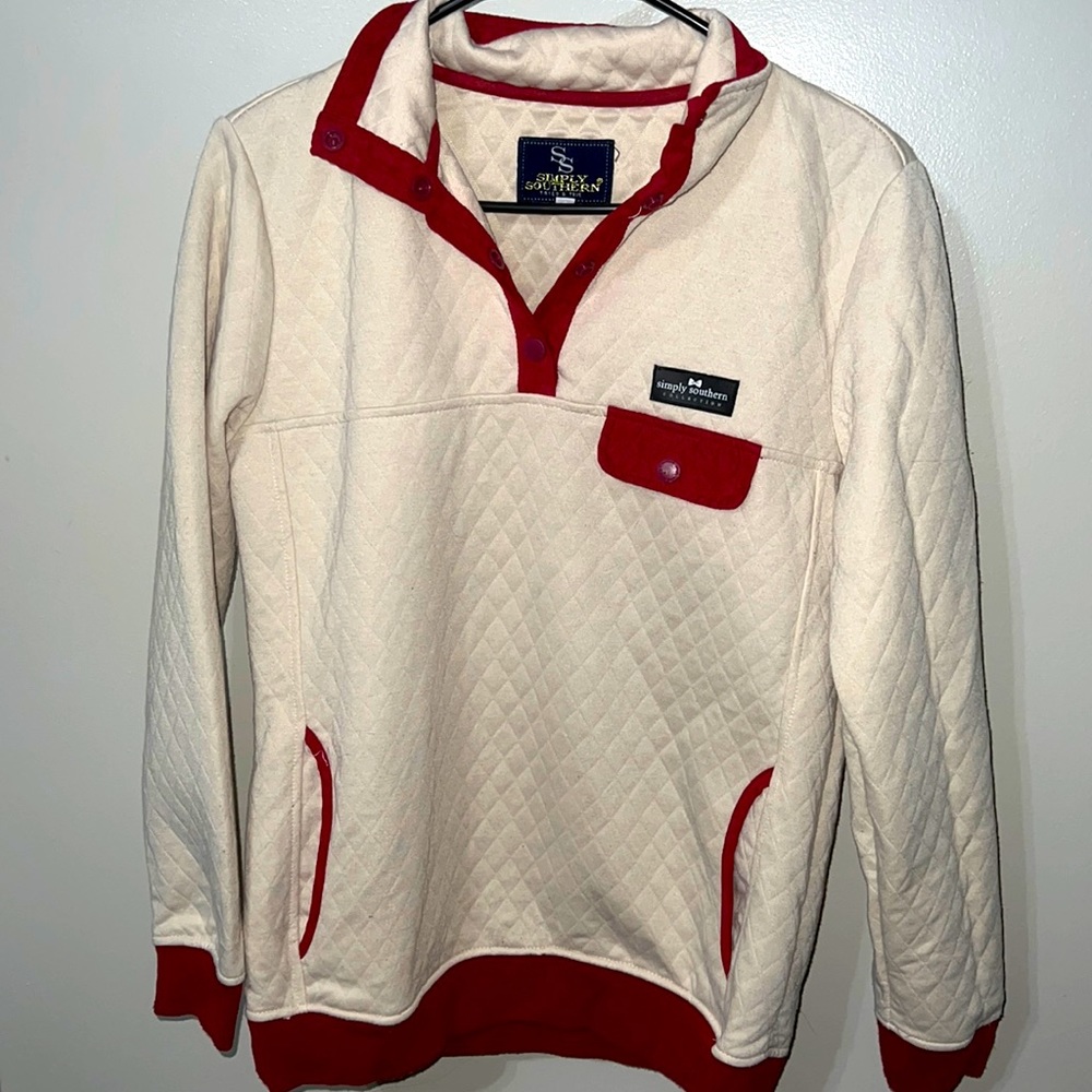Gorgeous cream and red jacket! Simply southern and size small!